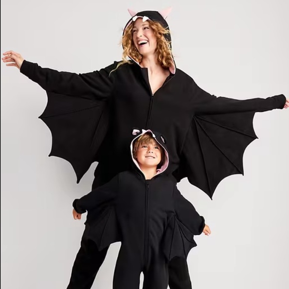 Old Navy Bat Costume - Adult L (Unisex) - Picture 3 of 4